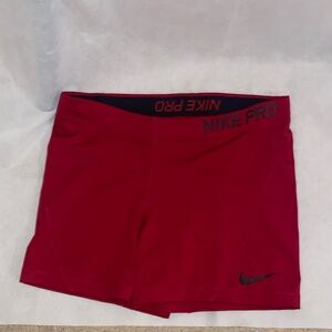 Nike shorts size xl red